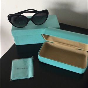 Tiffany’s sunglasses